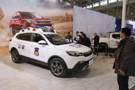 ��ôһ�ҹ��ػ����̣�ƾʲôΪ���ܽ������ṩ����ƽ̨����Ӳ��